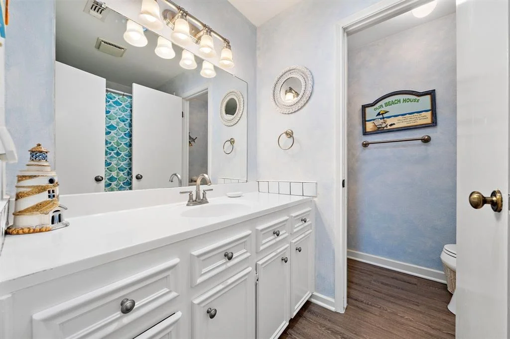 Photo of 16906 Beachcomber