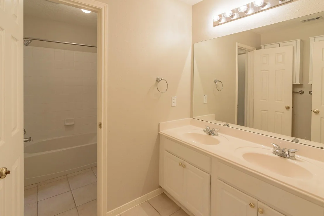Photo of 22961 Cayman Estate