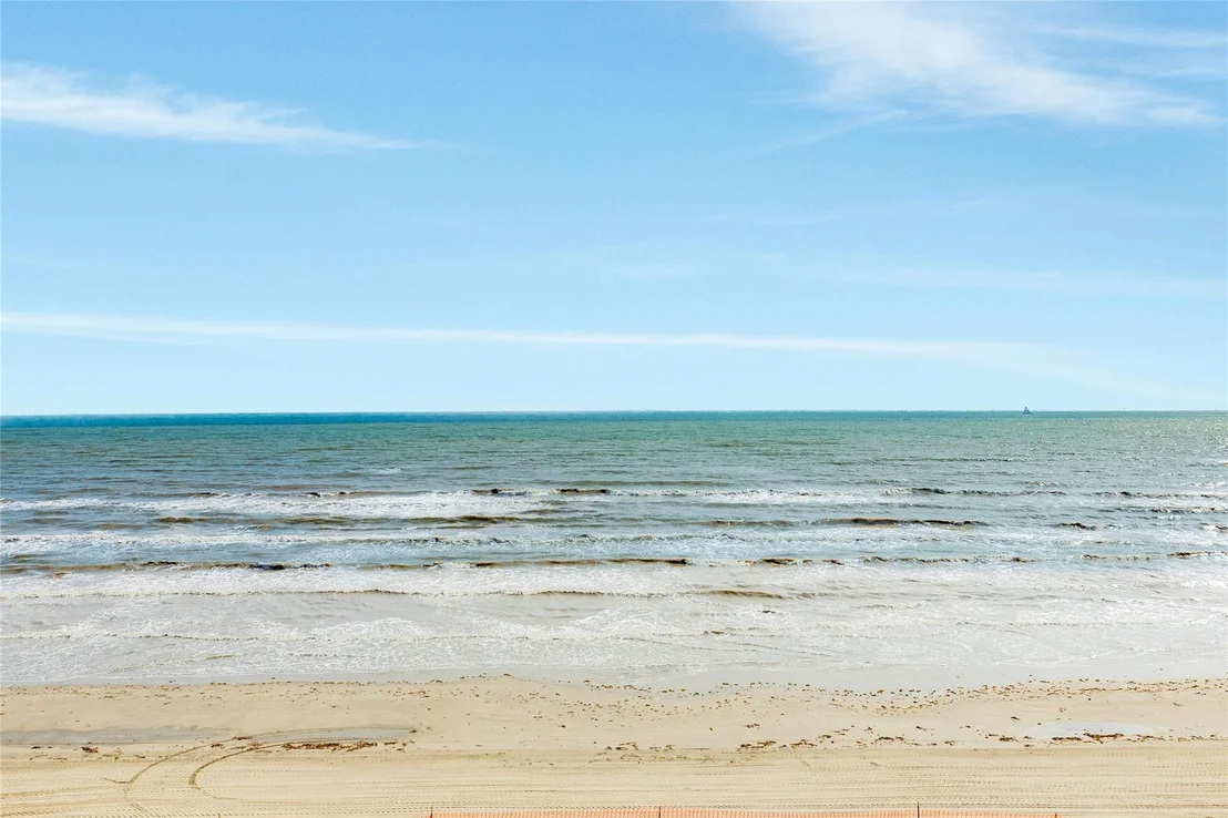 Photo of 12207 Hershey Beach
