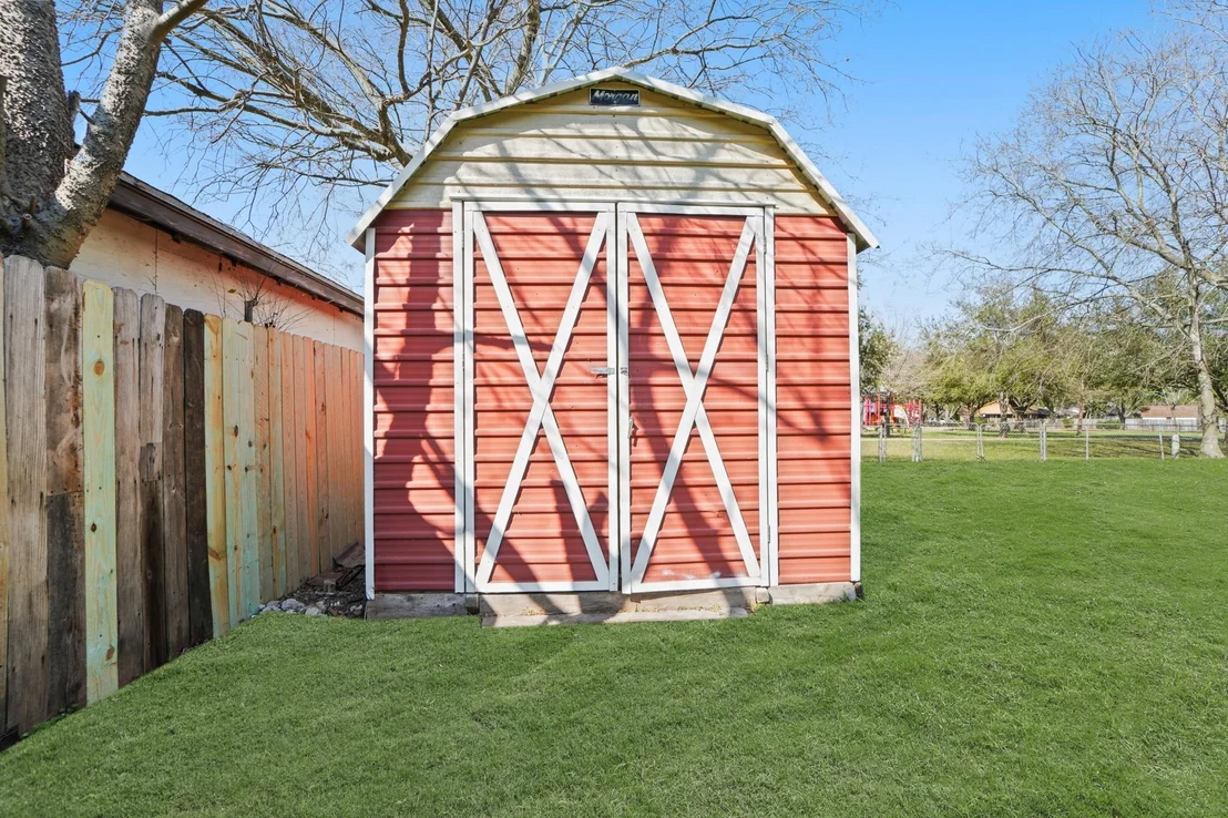 Photo of 13102 Maxim Drive