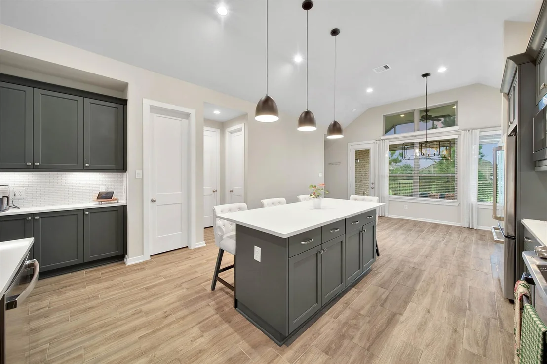 Photo of 10235 Bayou Oaks Drive