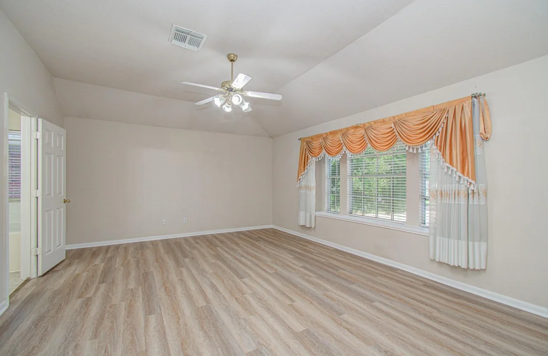 Photo of 5415 Oak Falls Drive