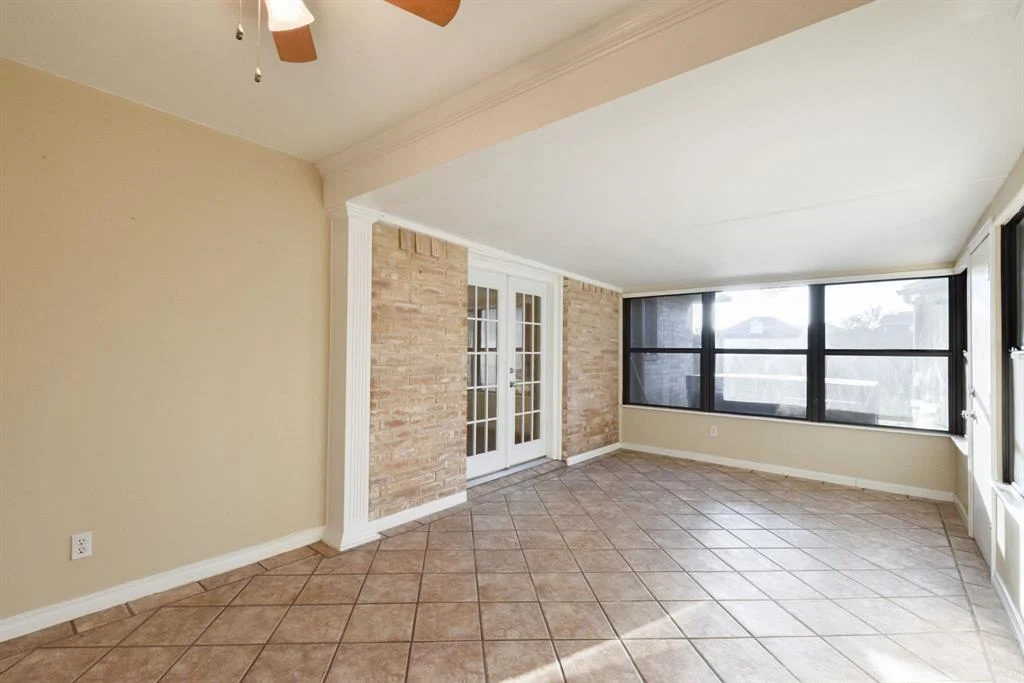 Photo of 405 Valley Brook Drive