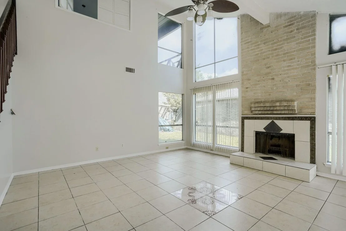 Photo of 12410 Sungate Lane