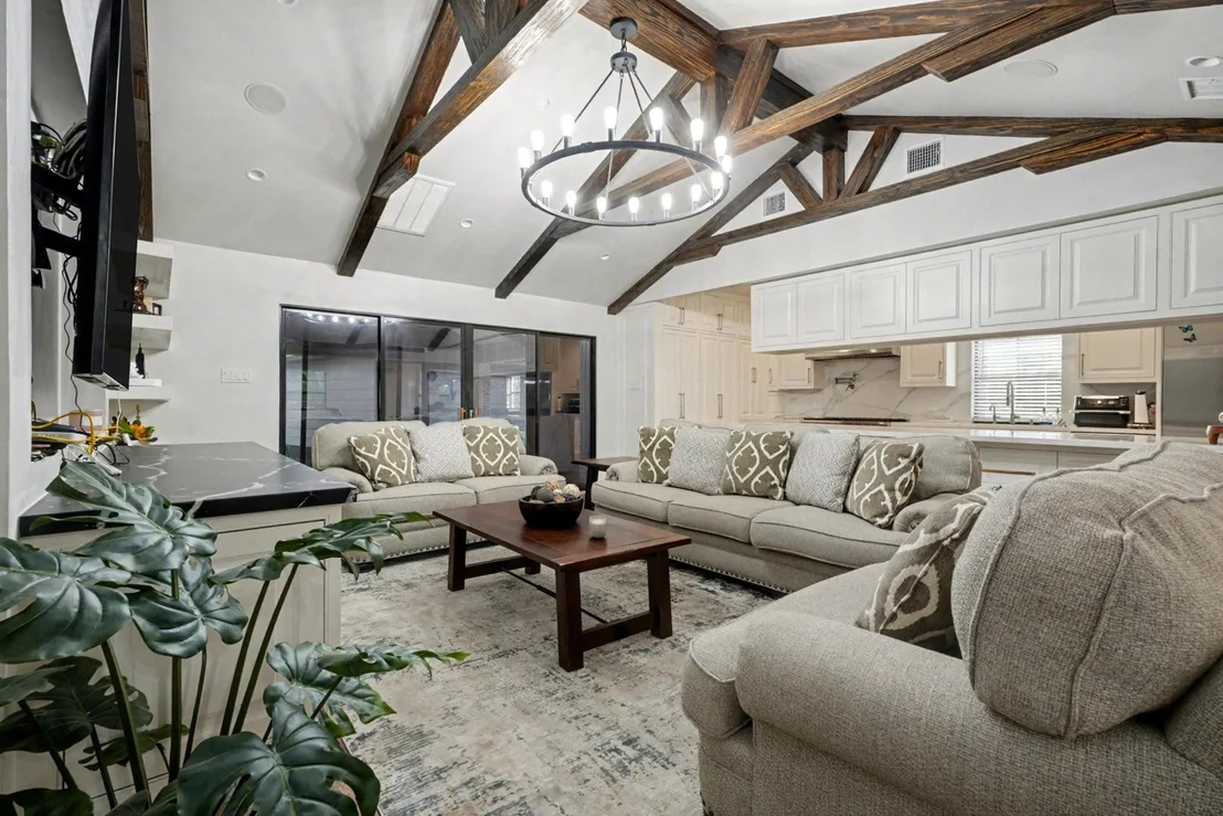 Photo of 8515 Edgemoor Drive