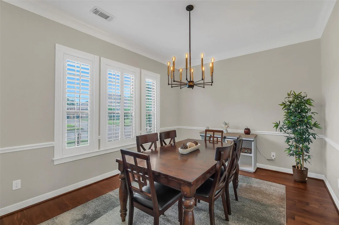 Photo of 1817 Mesa Verde Drive