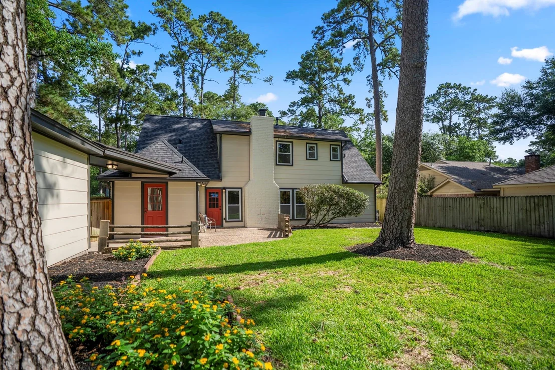 Photo of 6303 Larkmount Drive