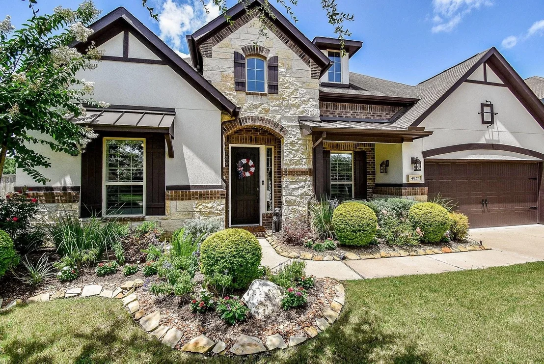 Photo of 4827 Legend Creek Drive