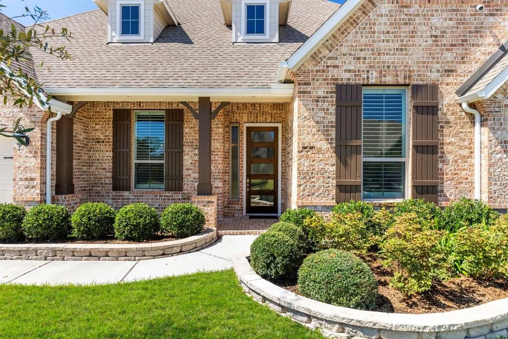 Photo of 2730 Lake Shadow Drive