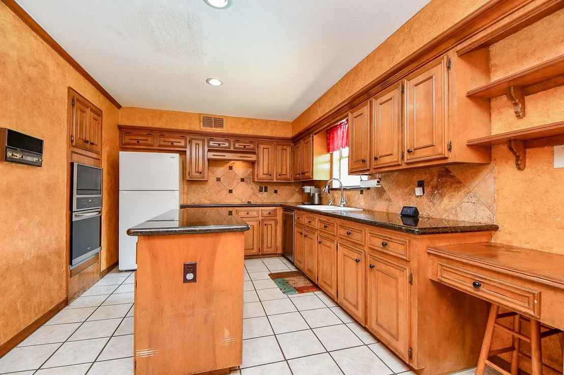 Photo of 1230 Crossfield Drive