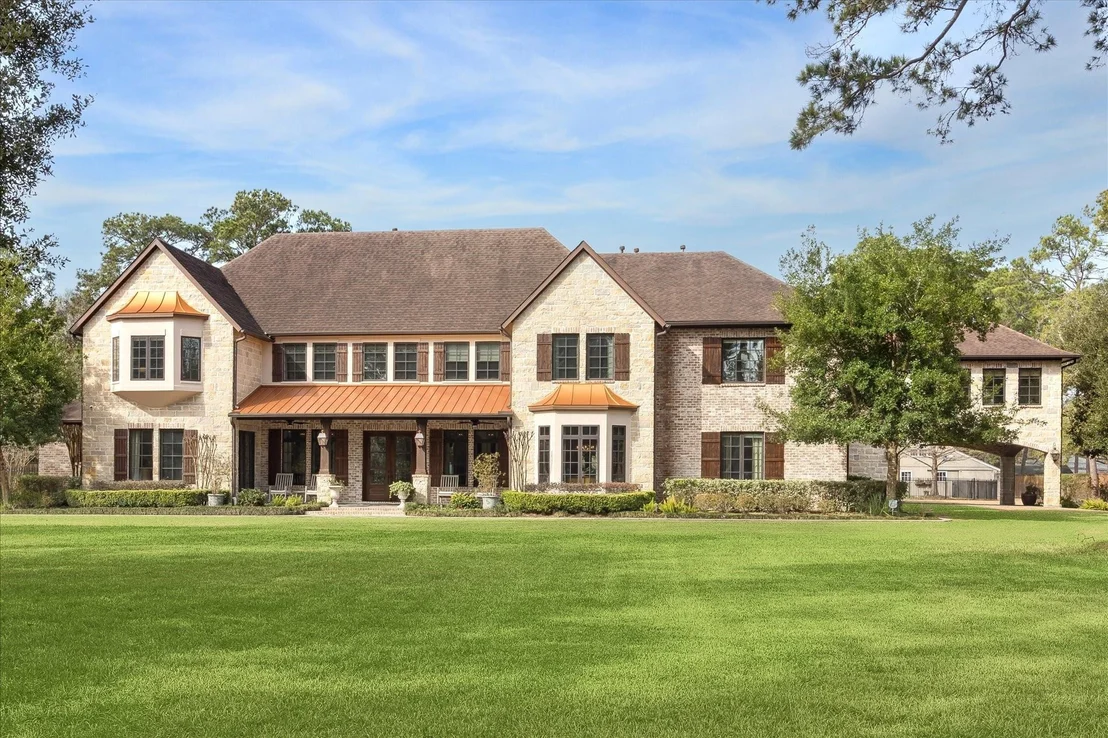Photo of 21 W Rivercrest Drive