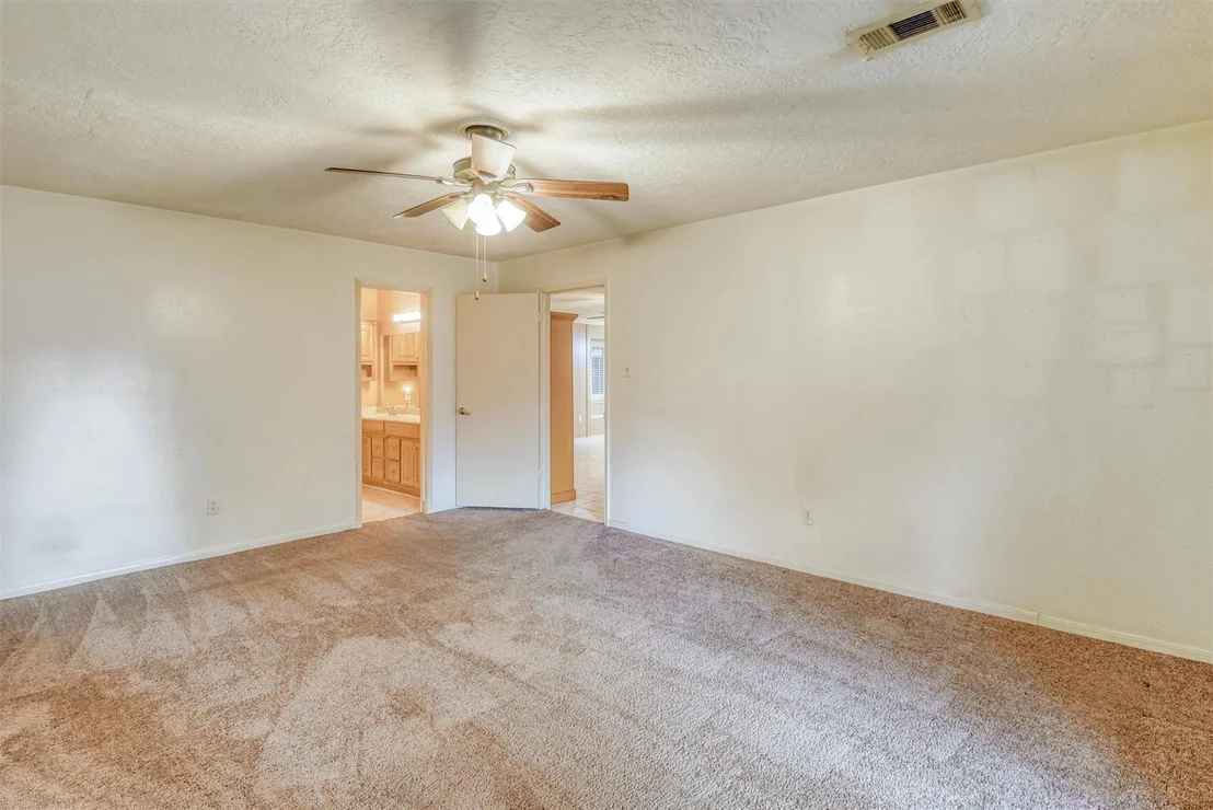 Photo of 534 Belwin Drive