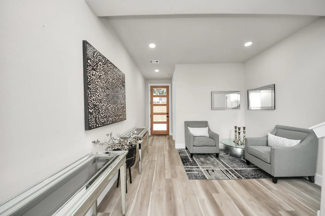 Photo of 2014 Blodgett Street