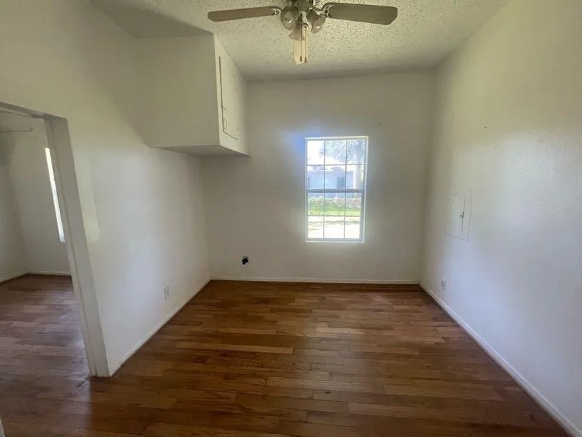Photo of 909 Cedar Street