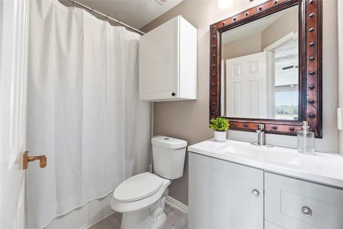 Photo of 8931 Henrico Lane