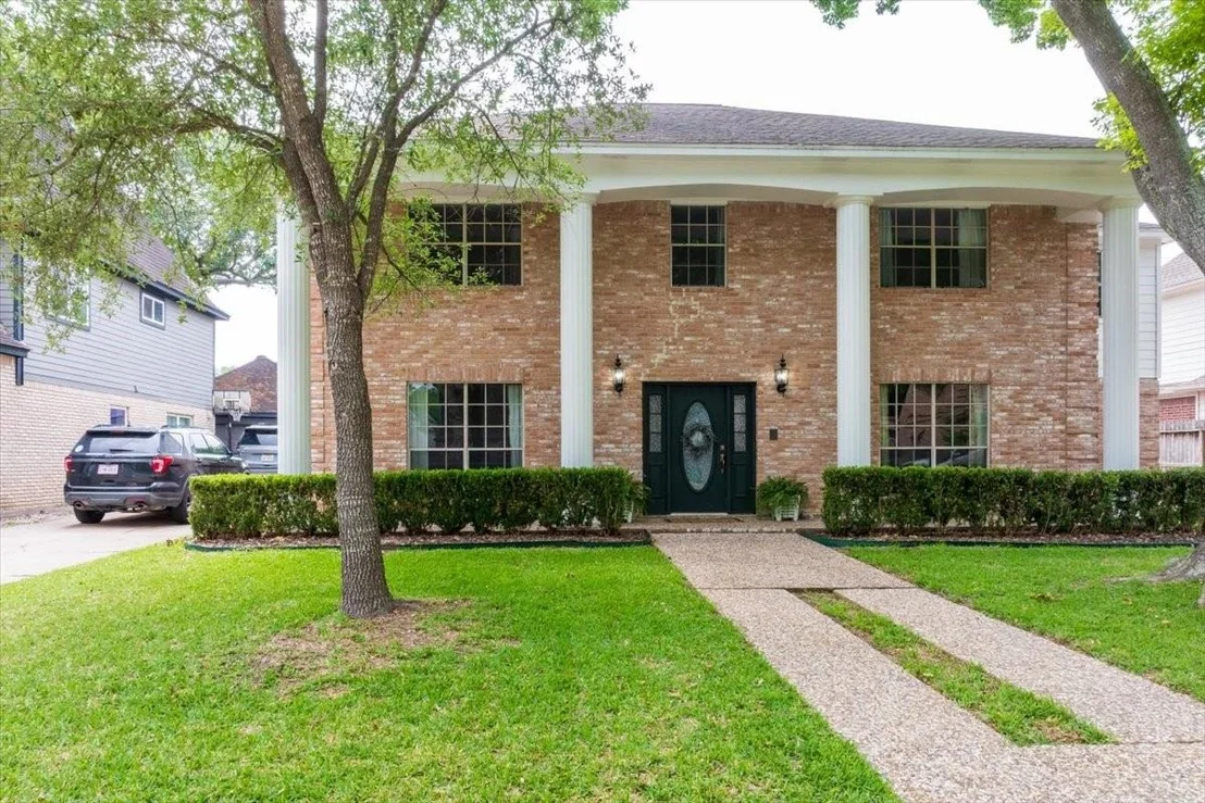 Photo of 1402 Sherfield Ridge Drive