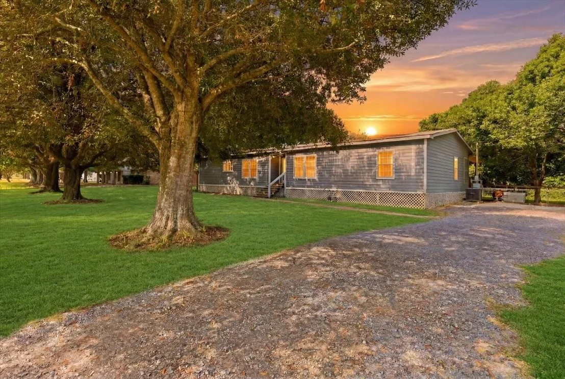 Photo of 11966 Louis Drive