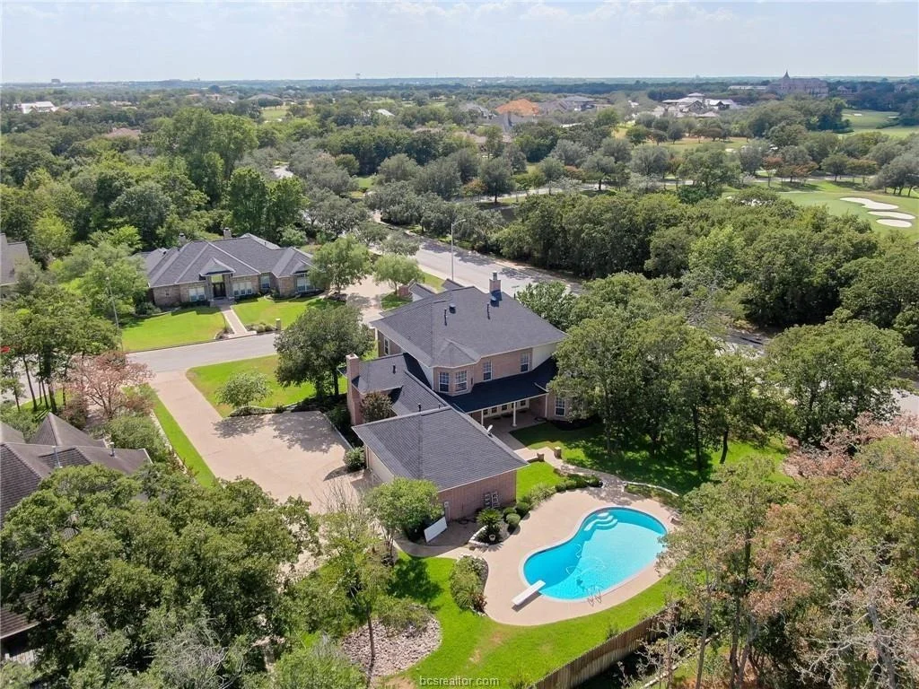 Photo of 4304 Hyde Park Lane