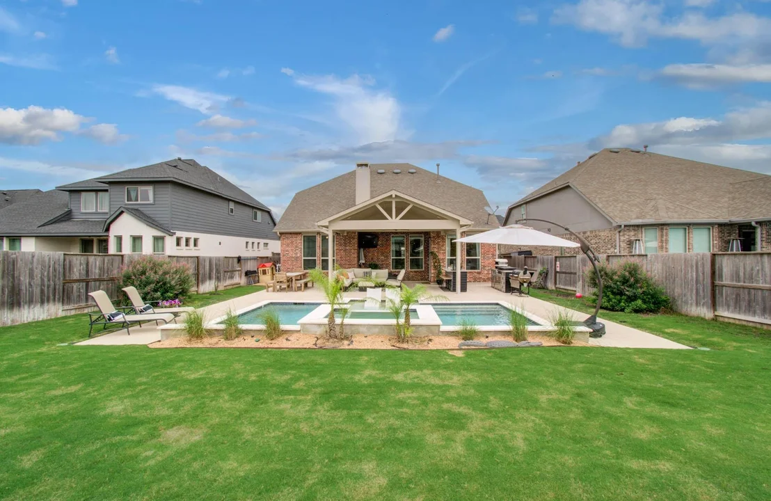 Photo of 7111 Pondhawk Drive