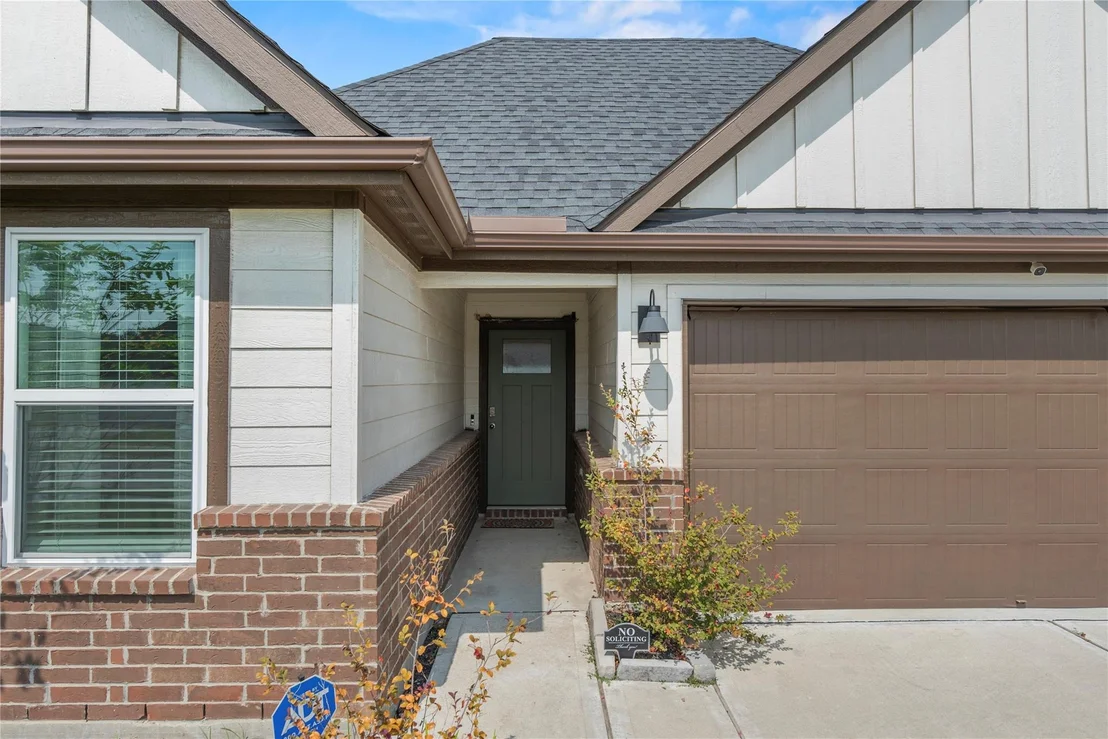 Photo of 5010 Pine Haven Lane