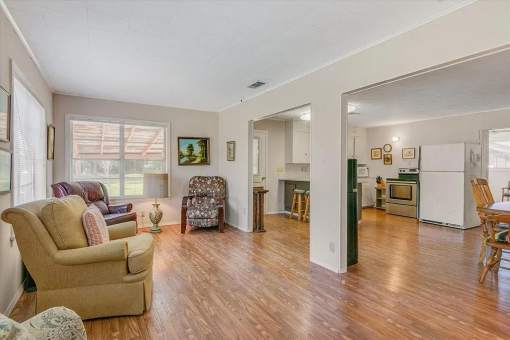 Photo of 219 Watie Road