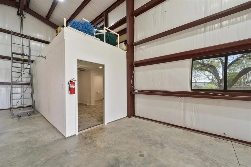 Photo of 2711 N Saddlebrook Lane