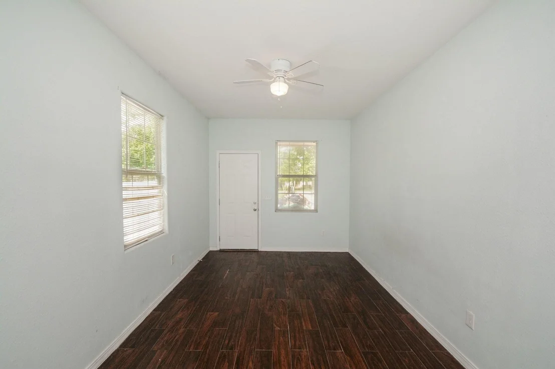 Photo of 547 Sandra Court