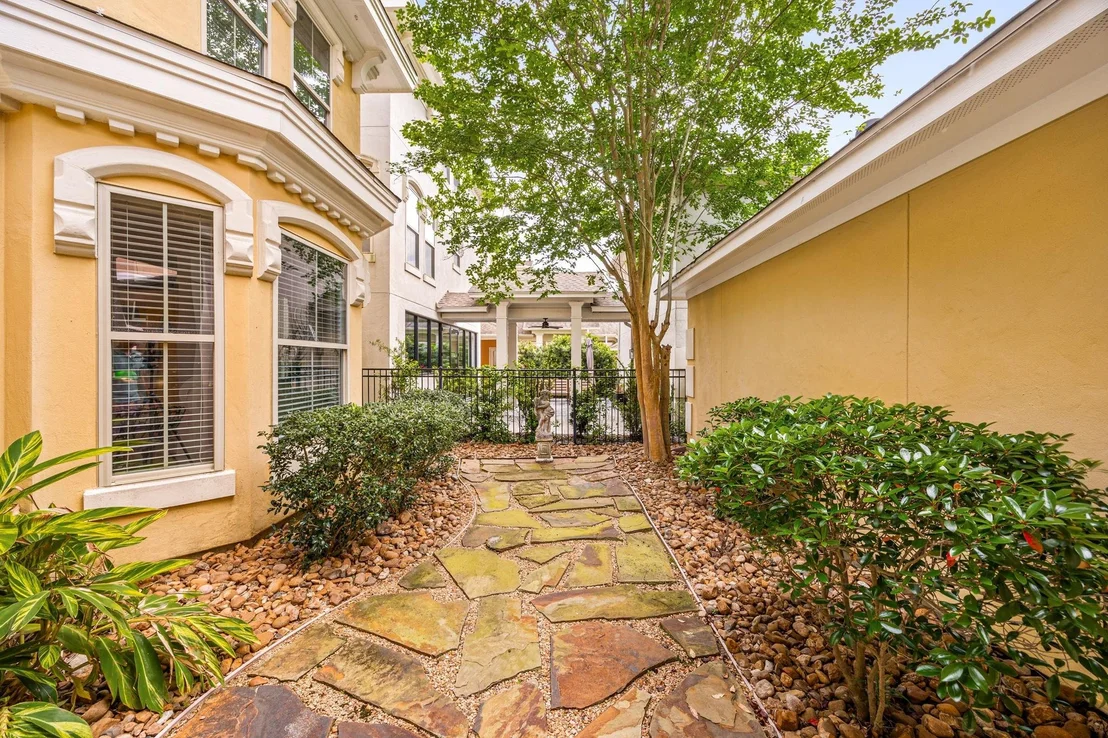 Photo of 39 Olmstead Row