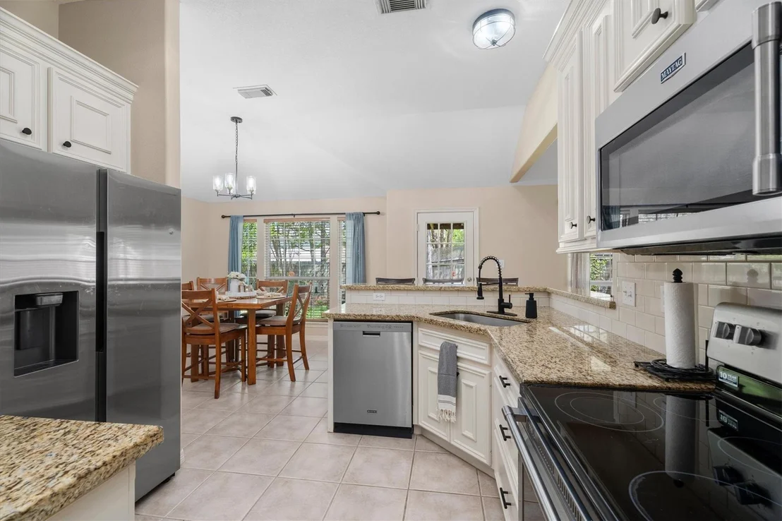 Photo of 13038 Lazy Lane