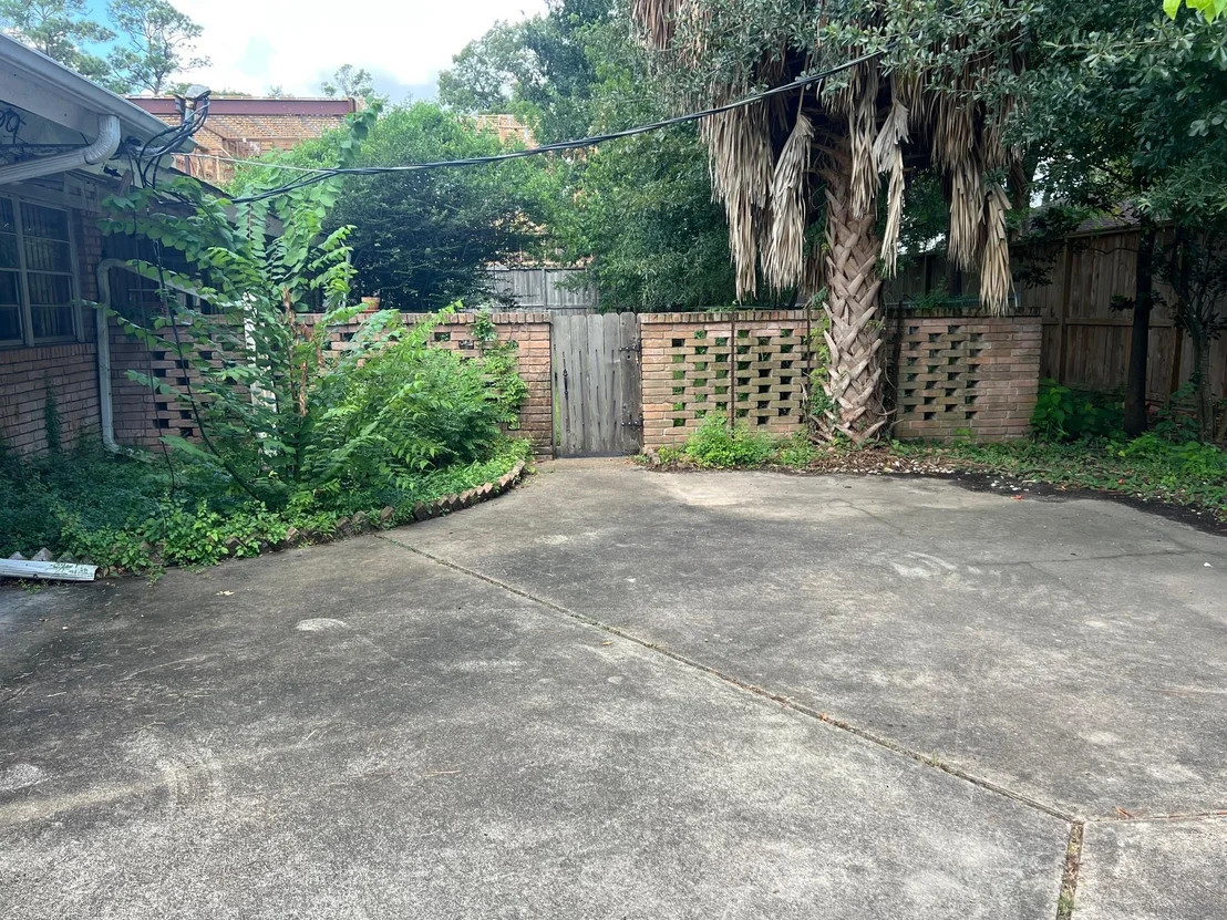 Photo of 9302 Memorial Drive