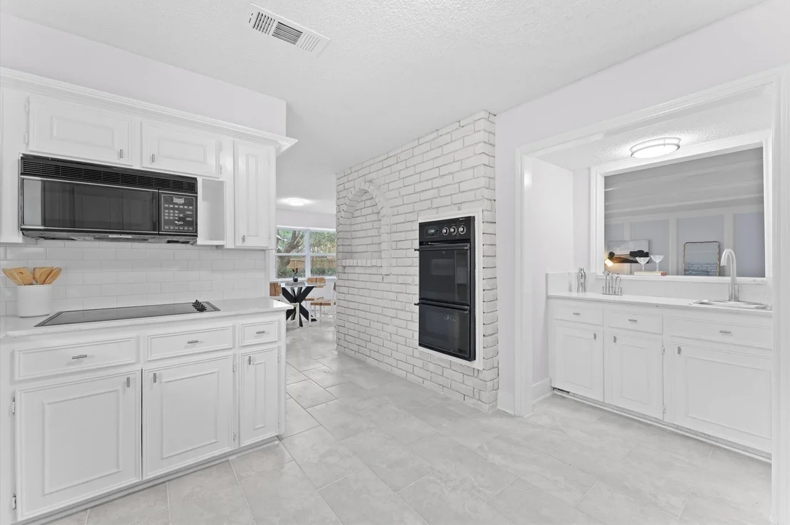 Photo of 16414 York Minster Drive