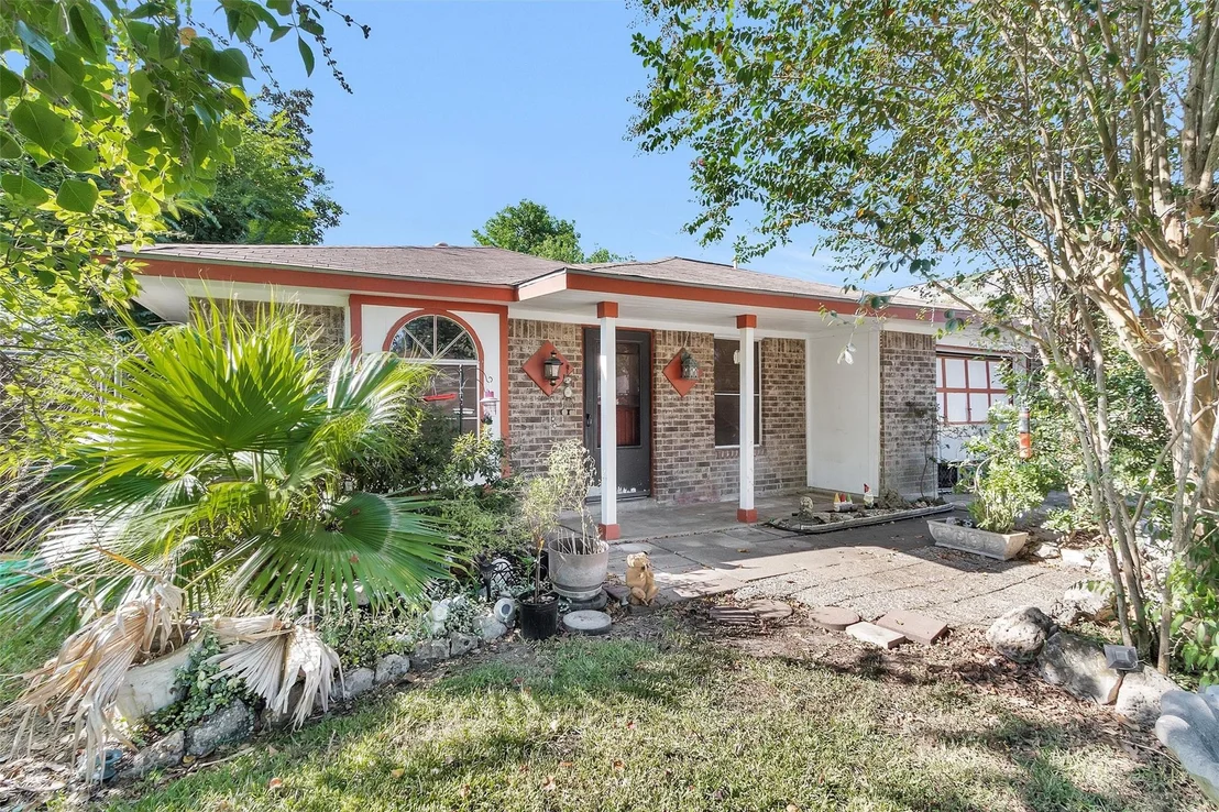 Photo of 1414 N Circle Park Street