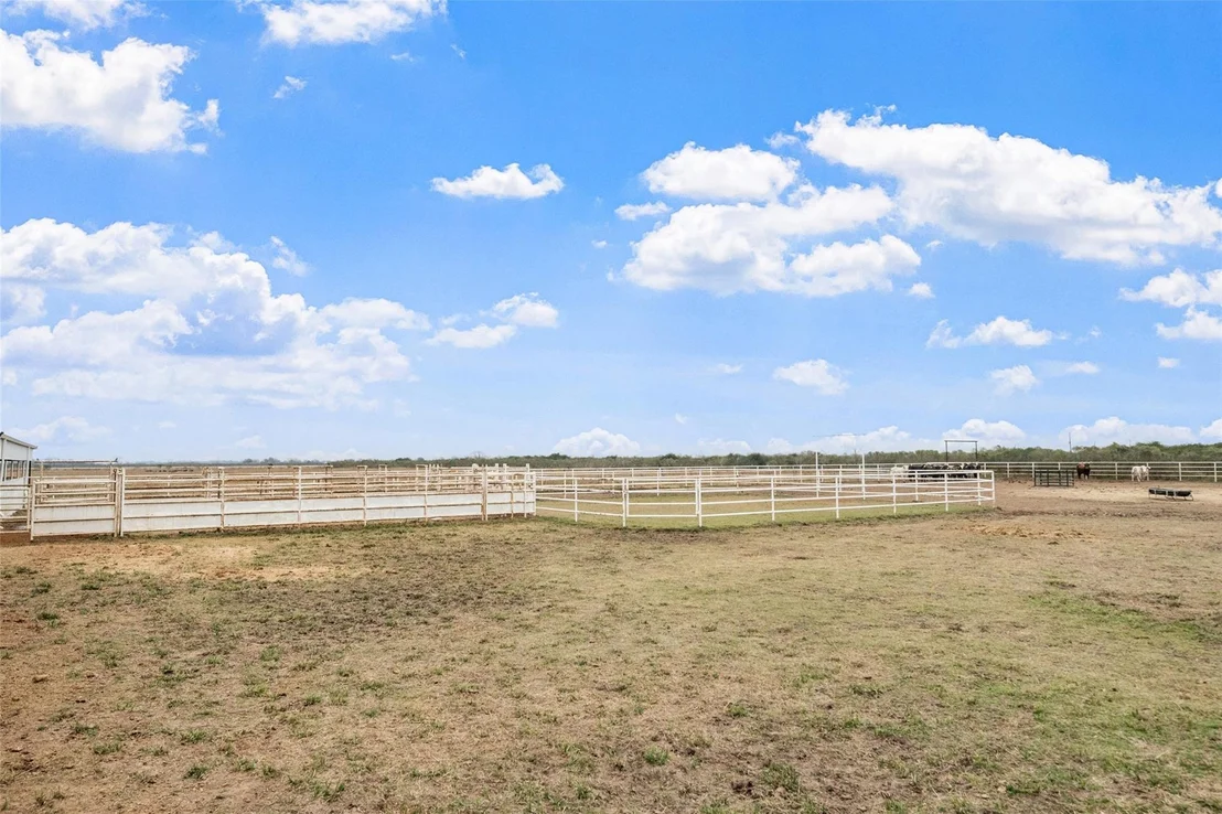 Photo of 1722 County Road 248