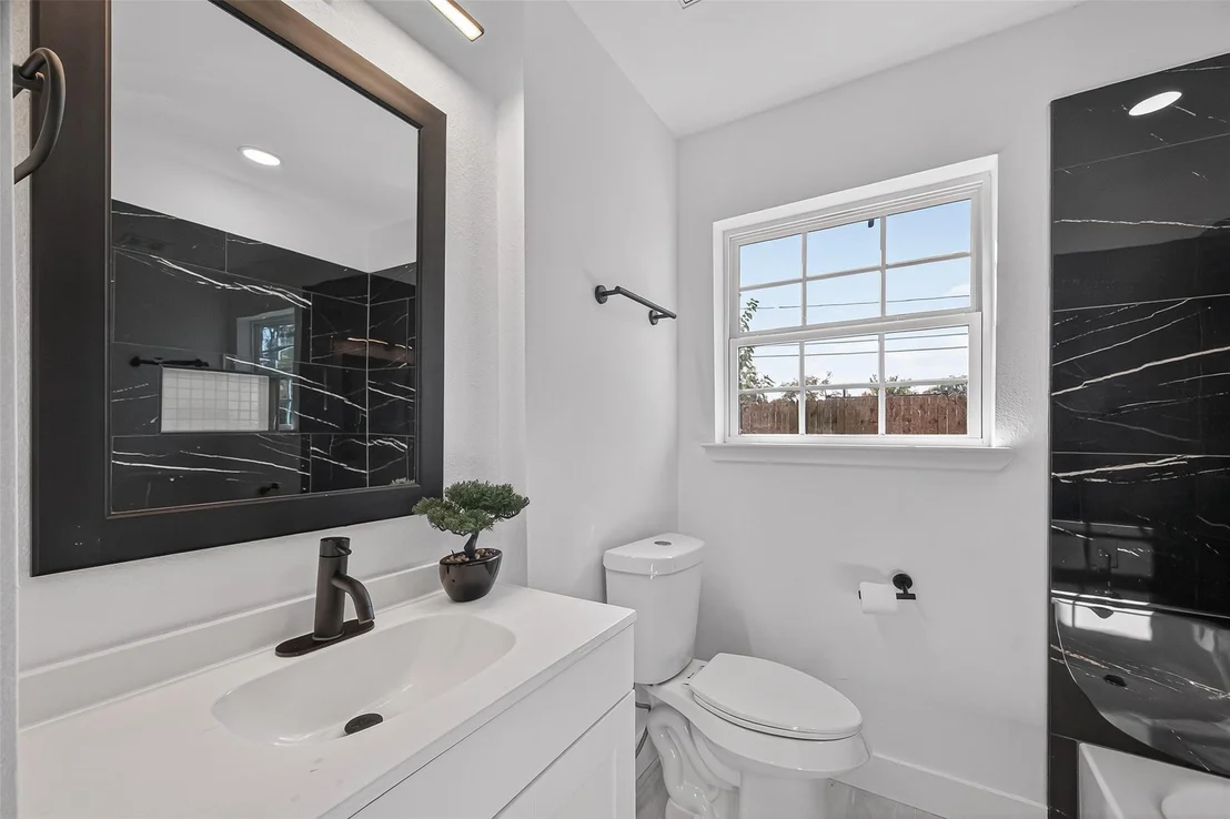 Photo of 3112 Hays Street