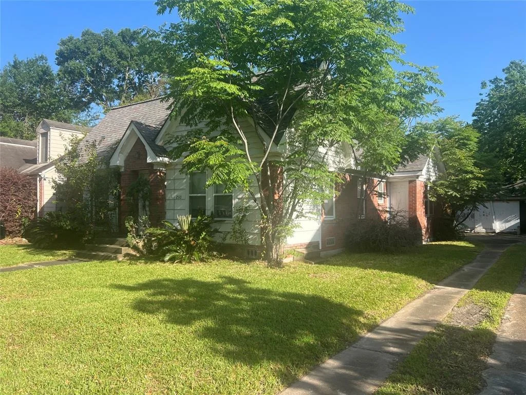 Photo of 2510 Swift Boulevard