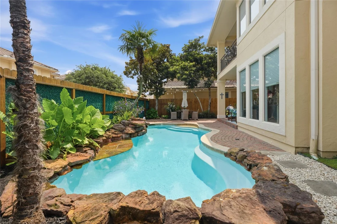 Photo of 320 Harborside Circle