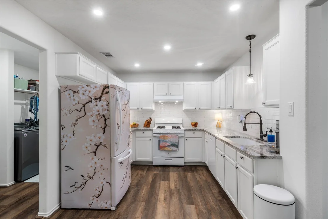 Photo of 9750 Gulfstream Drive