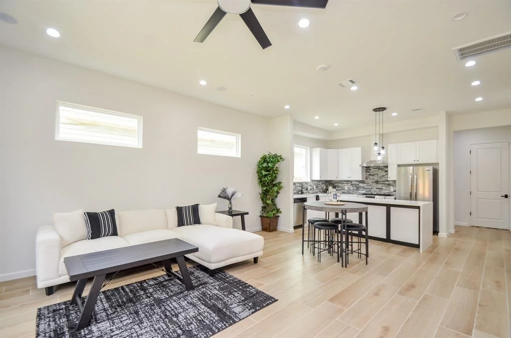Photo of 7433 Hezekiah Lane