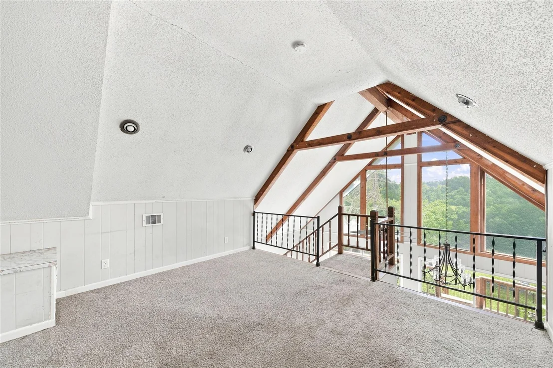 Photo of 761 N Forest Cove Loop