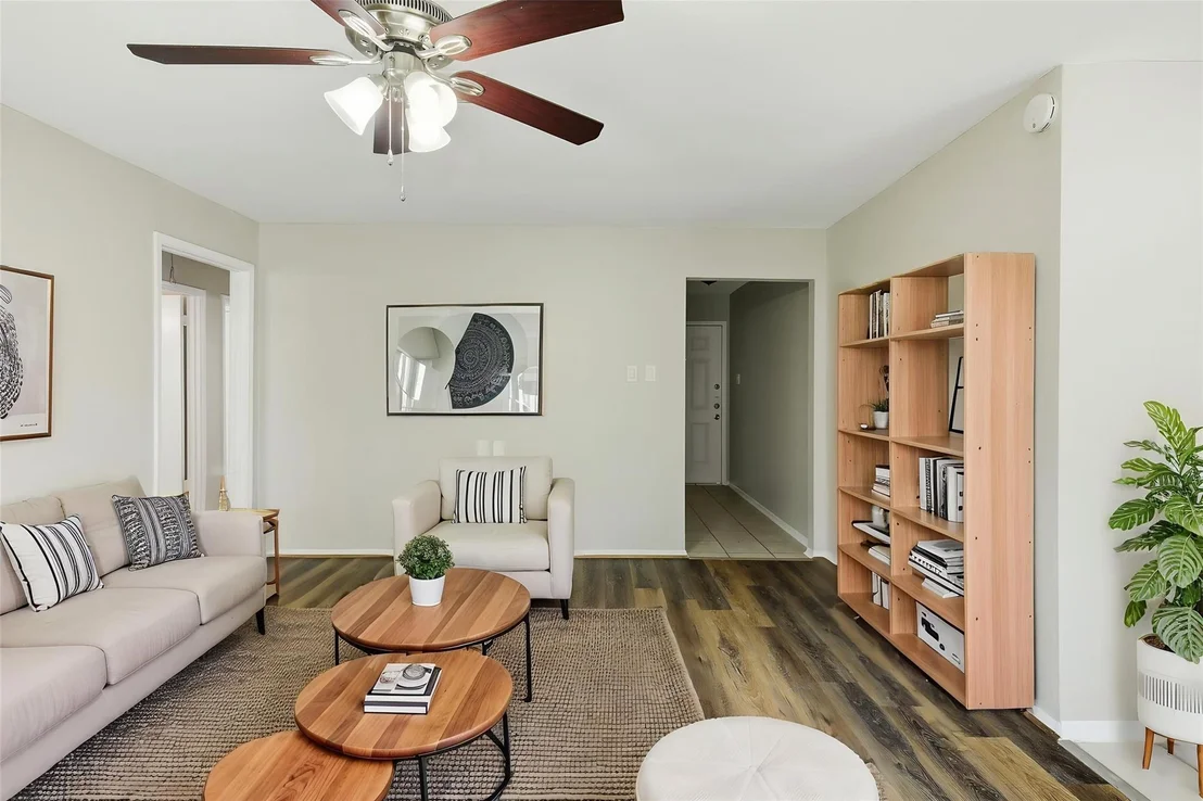 Photo of 15119 Bathurst Drive