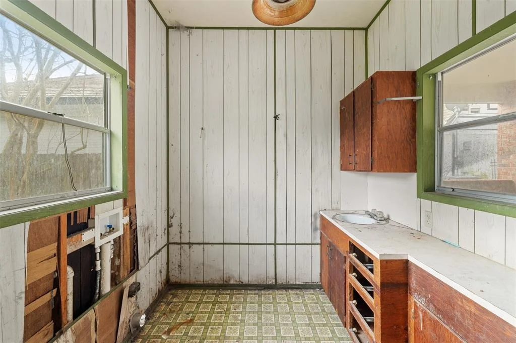Photo of 727 Travis Street