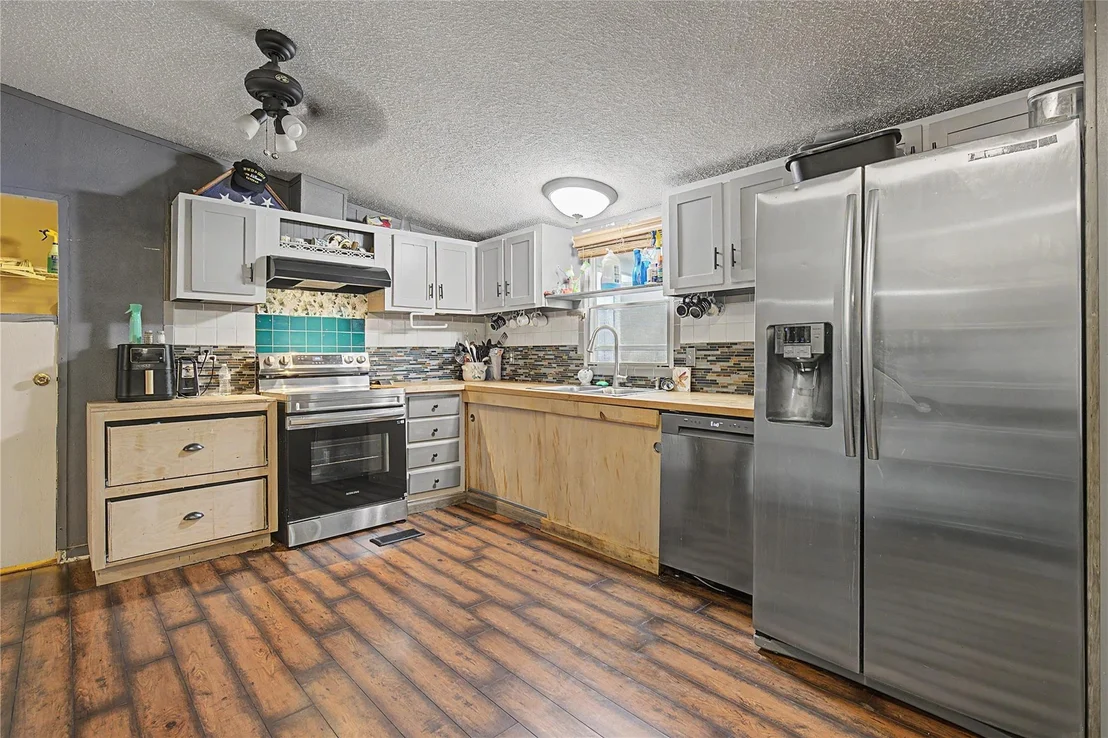 Photo of 149 E Austin Avenue