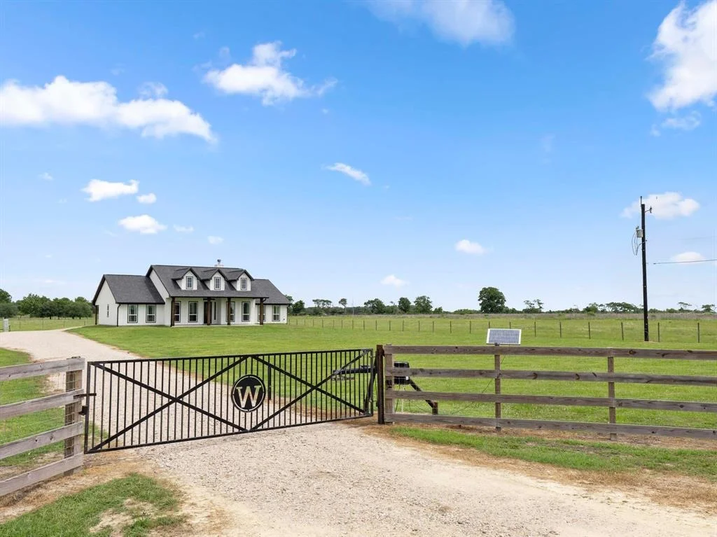 Photo of 996 County Road 181