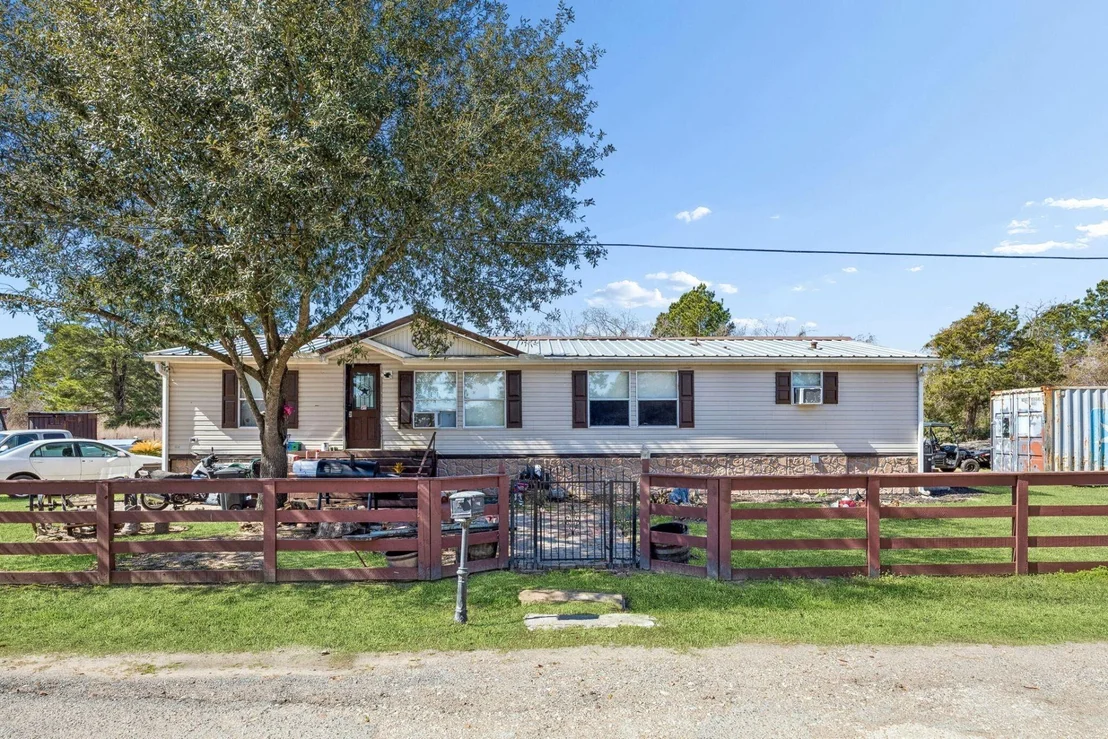 Photo of 21611 Parker Road