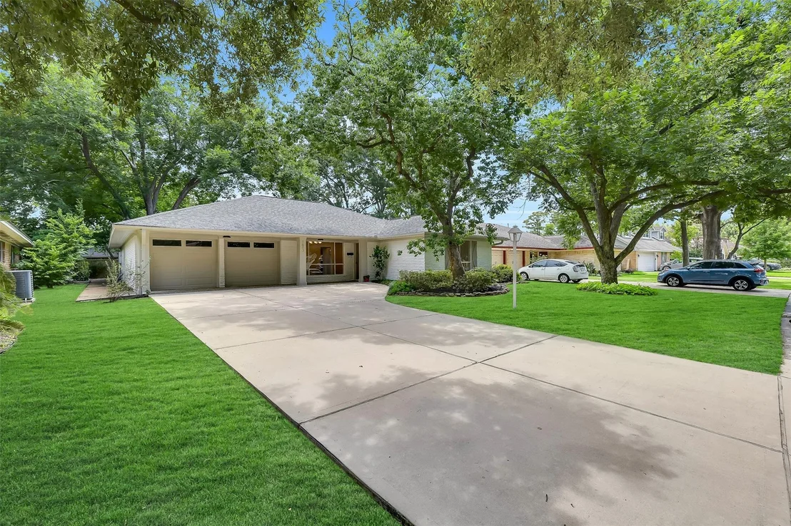Photo of 1617 Wavecrest Lane