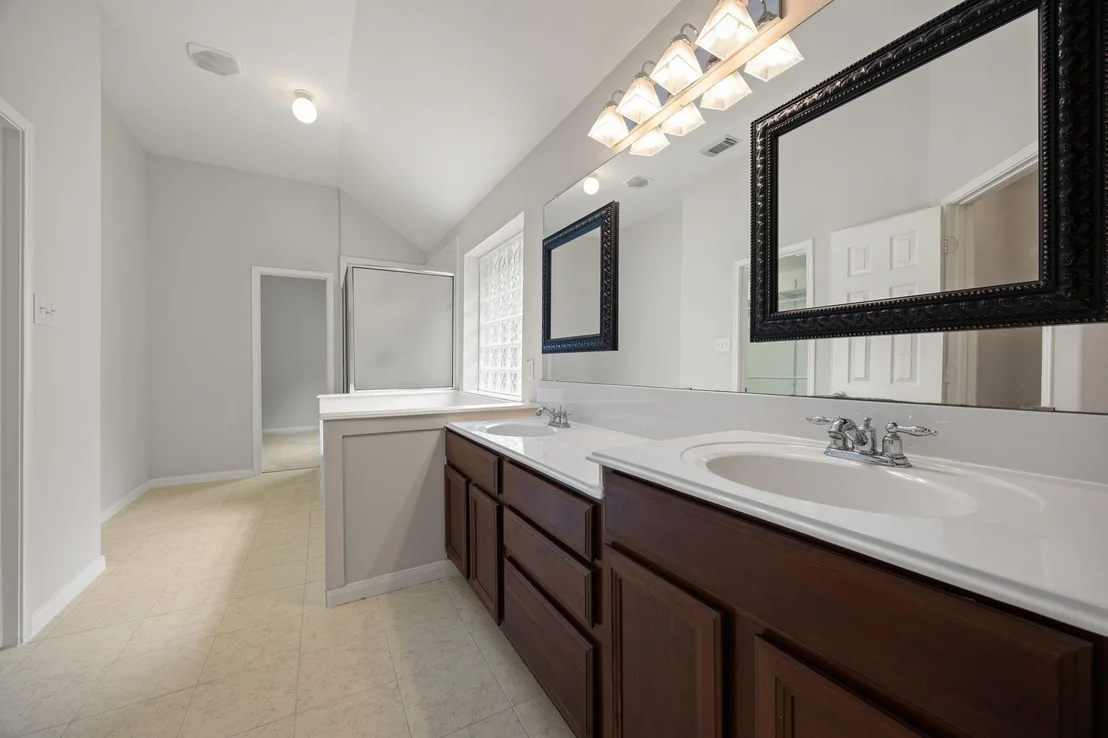Photo of 30607 Hackinson Drive