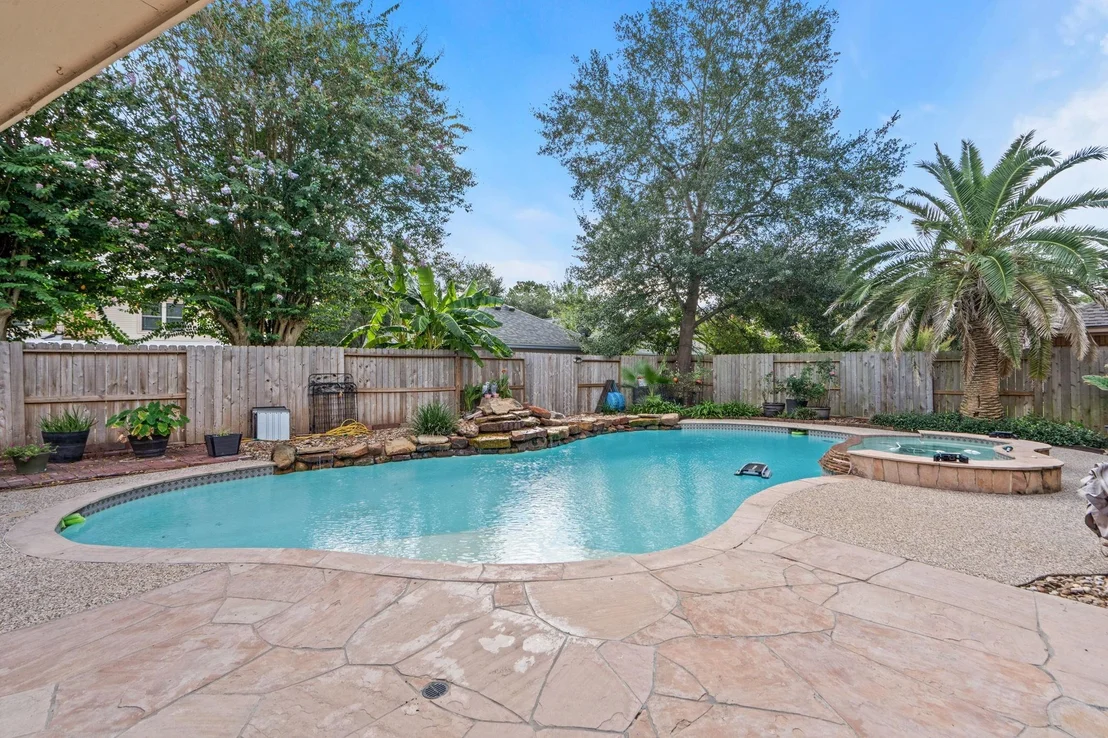 Photo of 7414 Starbridge Drive