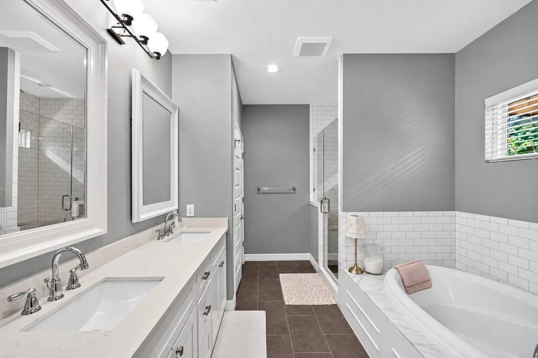 Photo of 1722 Chippendale Road
