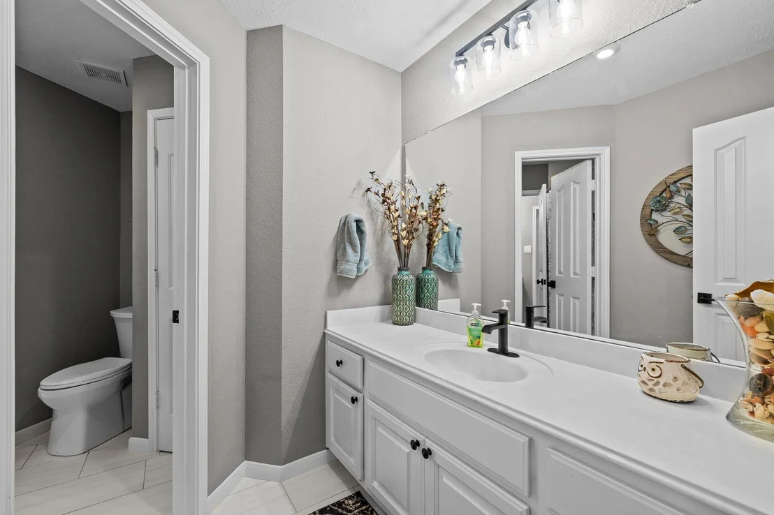 Photo of 2823 Irvington Drive