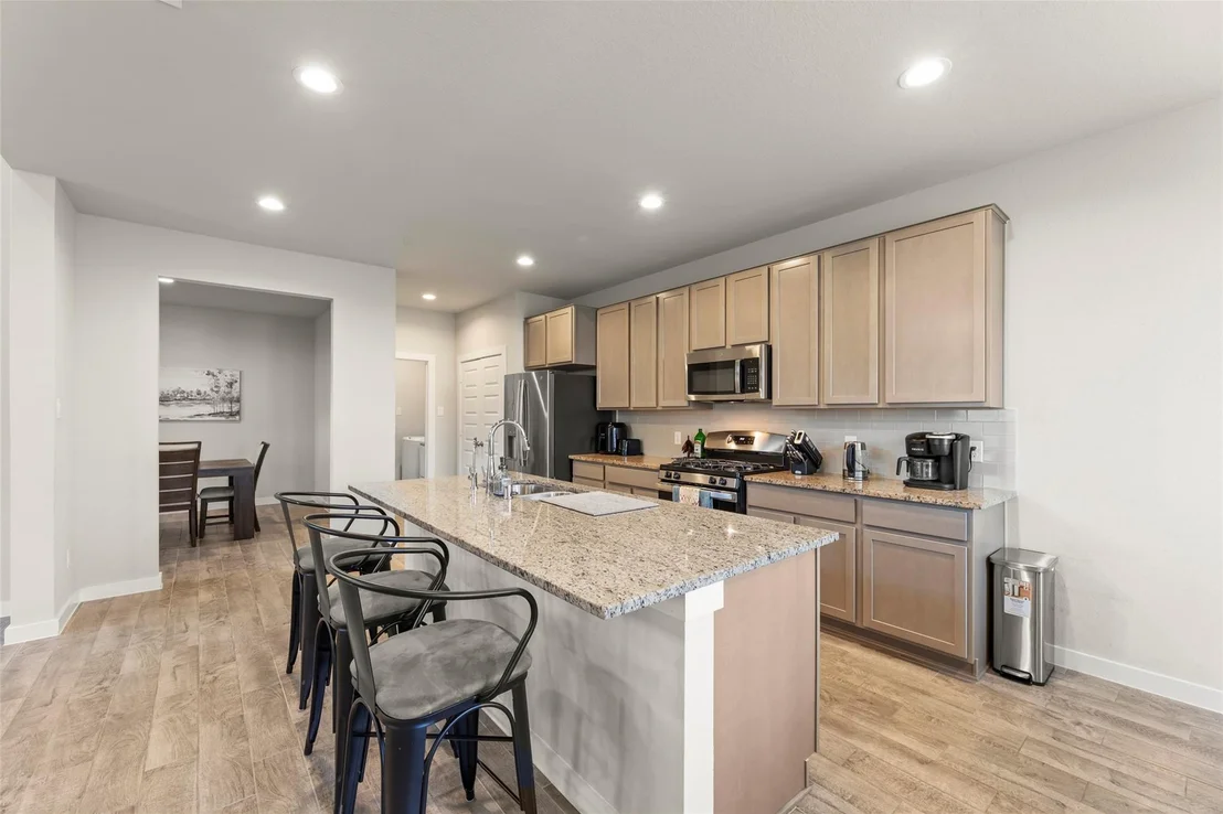 Photo of 2927 Neem Tree Lane